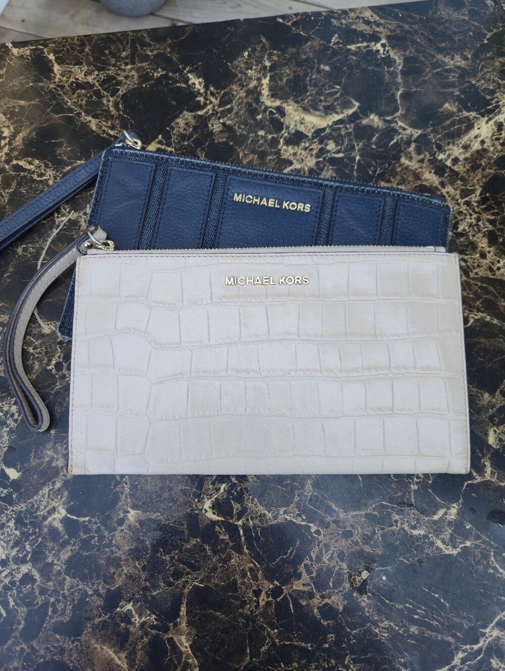 Michael Kors Croc Wristlet - Picture 3 of 14